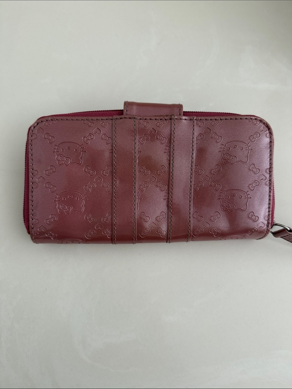 LOUNGEFLY Loves Hello Kitty 2012 Pink Embossed Zip Wallet HTF Sanrio - Picture 4 of 9